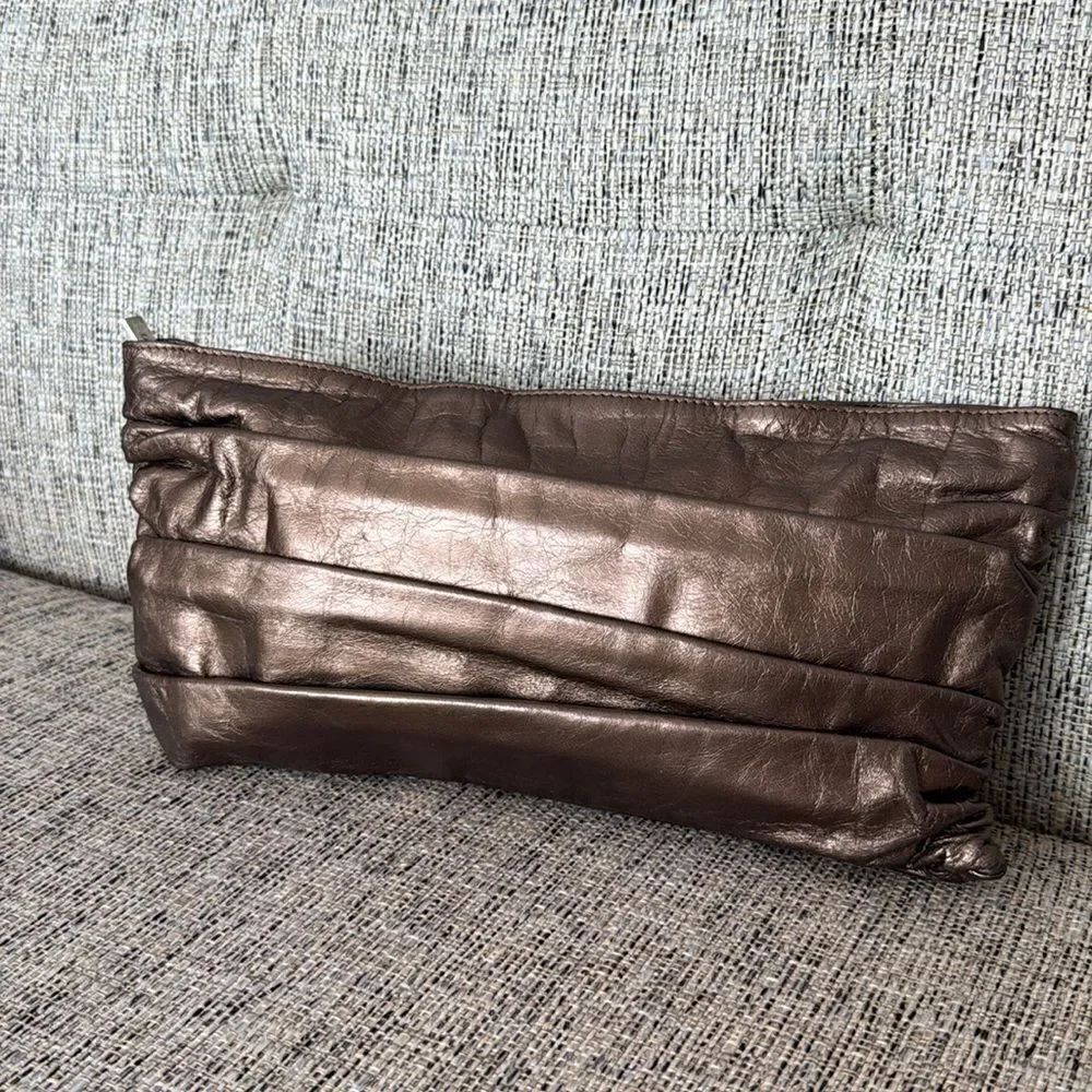 Bronze metallic HOBO clutch